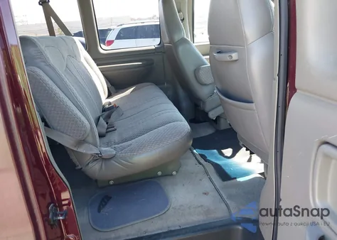 2000 GMC Savana Standard from USA, damaged, VIN 1GJGG29R0Y1207235